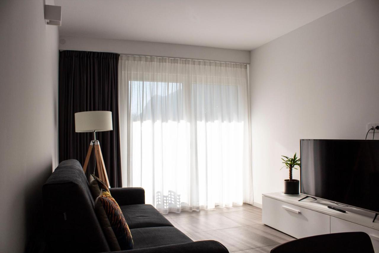 Residence Zangirolami - Luxury Garden And Balcony Apartments Riva del Garda Kültér fotó